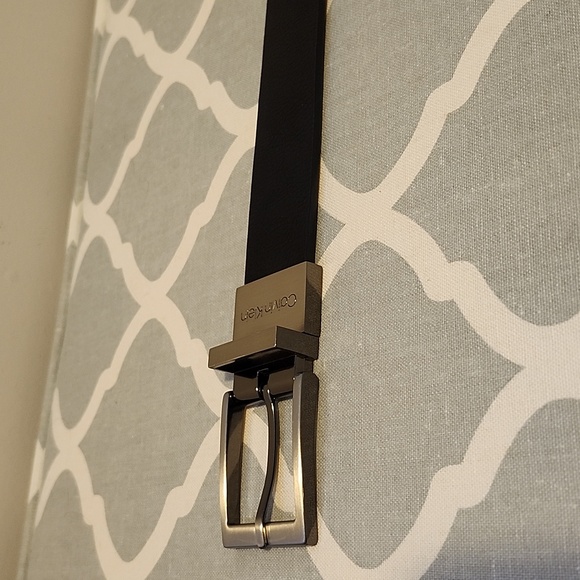 Calvin Klein Reversible Belt - Picture 6 of 8